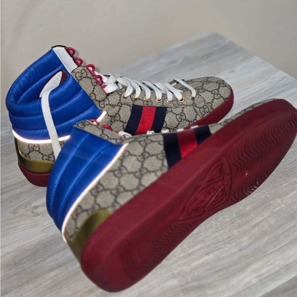 Gucci Men's Beige and Blue Patterned Sneakers
